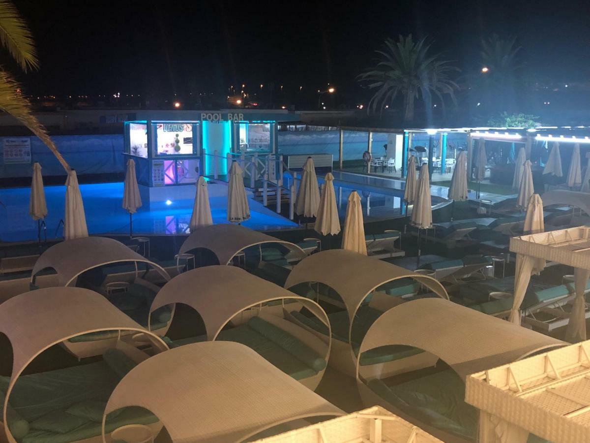 Venus Star - Fkk Nudist Swingers - Only Couples Hotel del amor